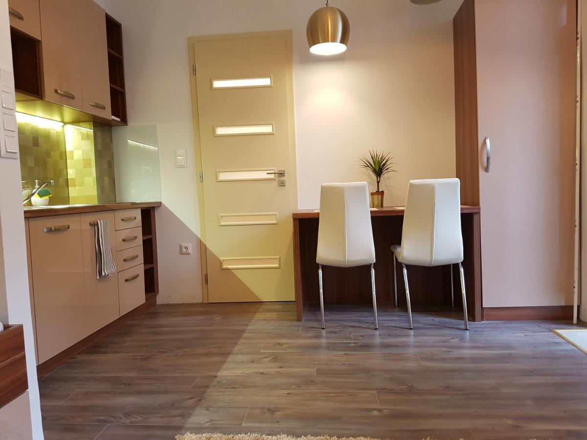 Embassy Studio Apartment Citypark Budapest Exterior foto